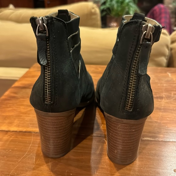 Josef Seibel Bonnie Ankle Boot 39 8 1/2 Booties Black Leather 3” Chunky Heel - Picture 5 of 14